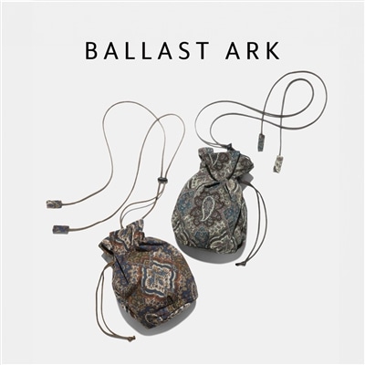 フェミニンな雰囲気と汎用性の高さを兼ね備えた巾着バッグ | BALLAST ARK