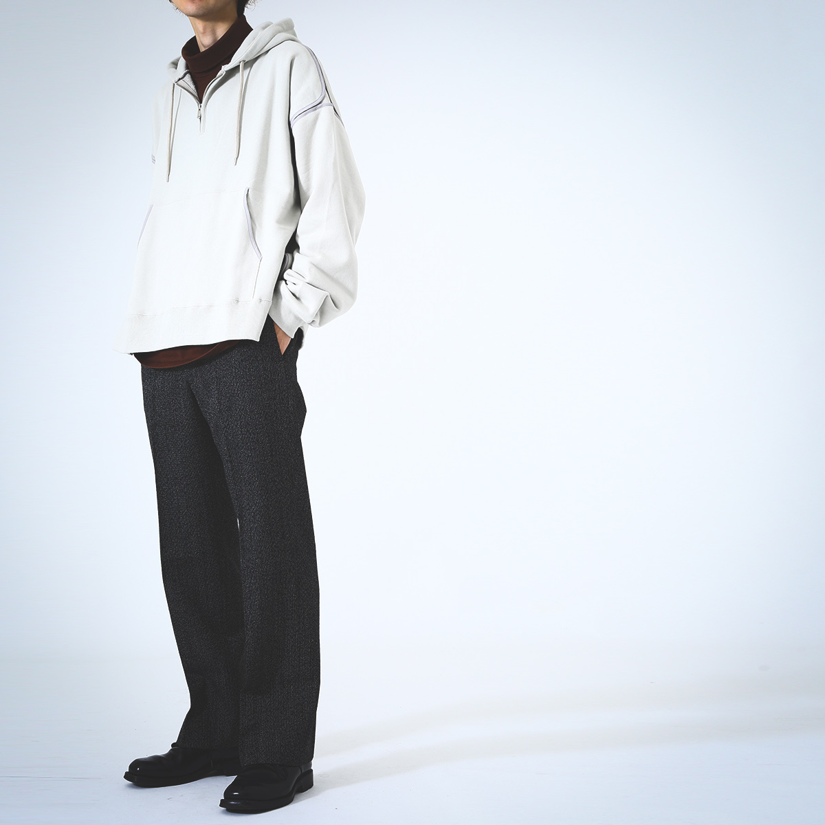 YOKE（ヨーク）　ナイロン風セットアップ DSC09448.jpg?v=1730429045&