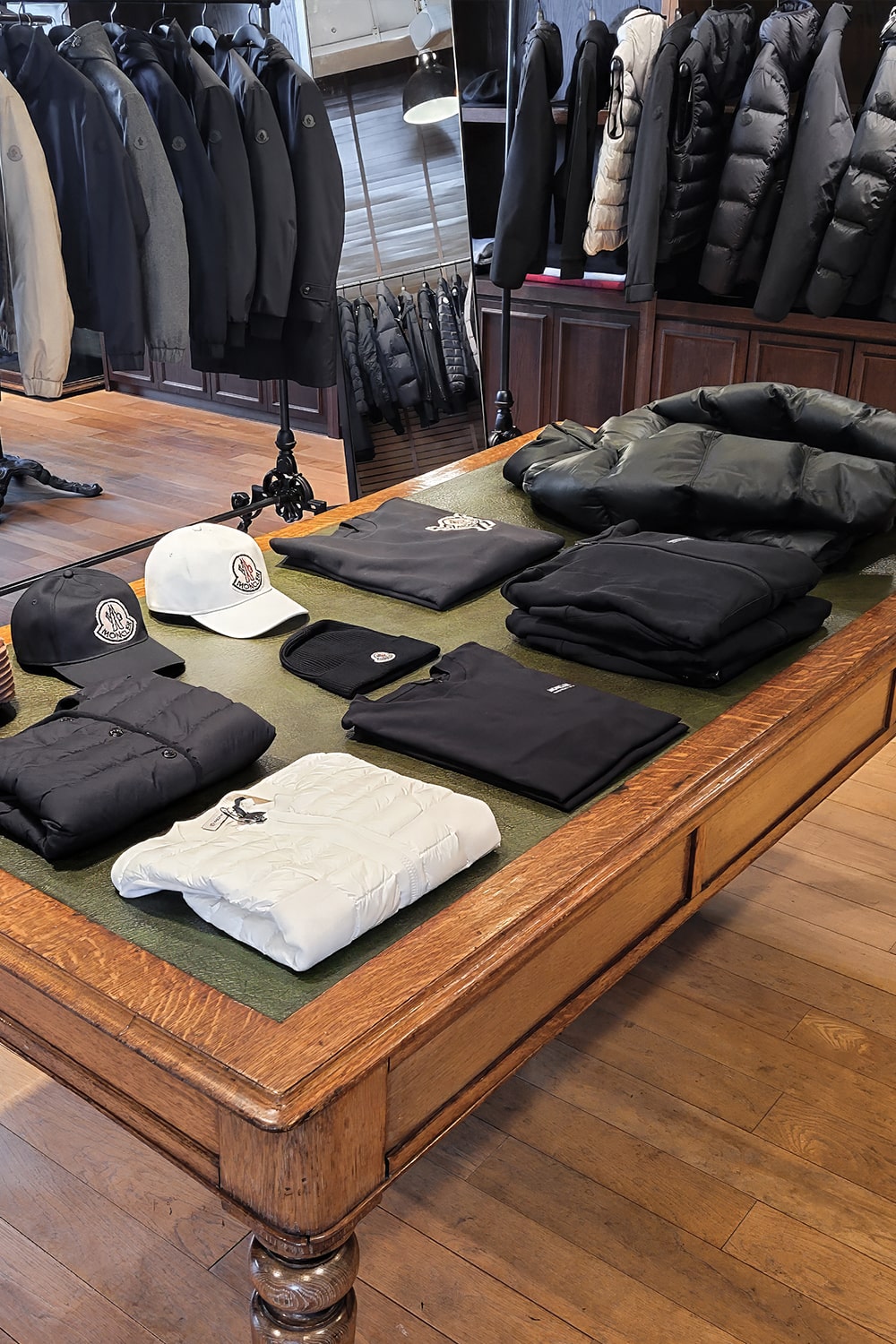 特設会場】MONCLER / MORE VARIATION FAIR - ARKnets 公式通販