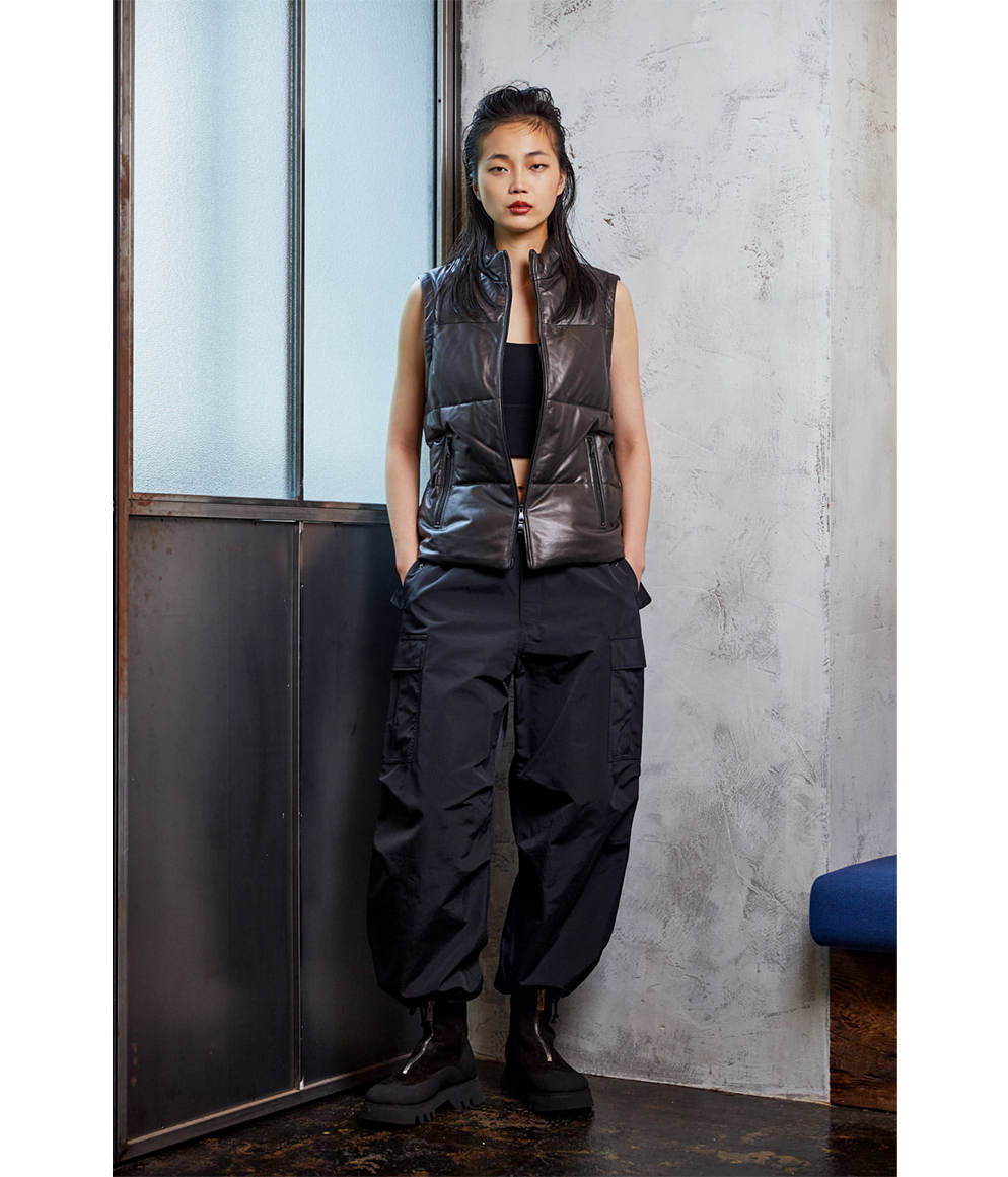 LOOK01