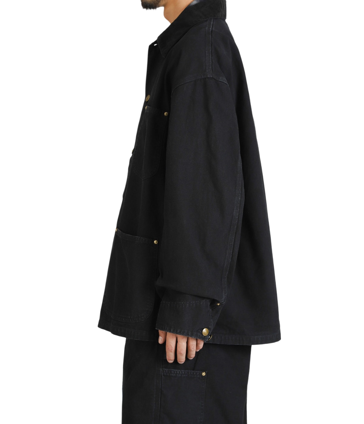 model（184cm / 63kg）B85 W80 H102 着用サイズ：3(L)