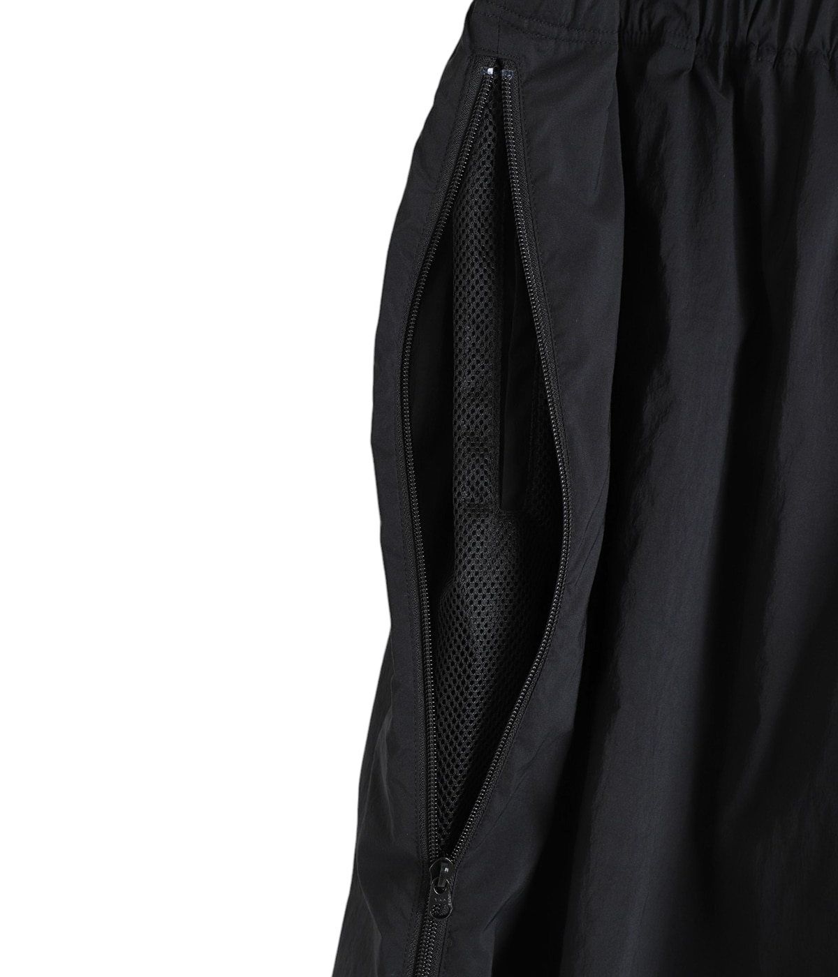 nttシャイニングアークス　短パン TECHNICAL VENTILATION SHORTS | is-ness(イズネス) / パンツ