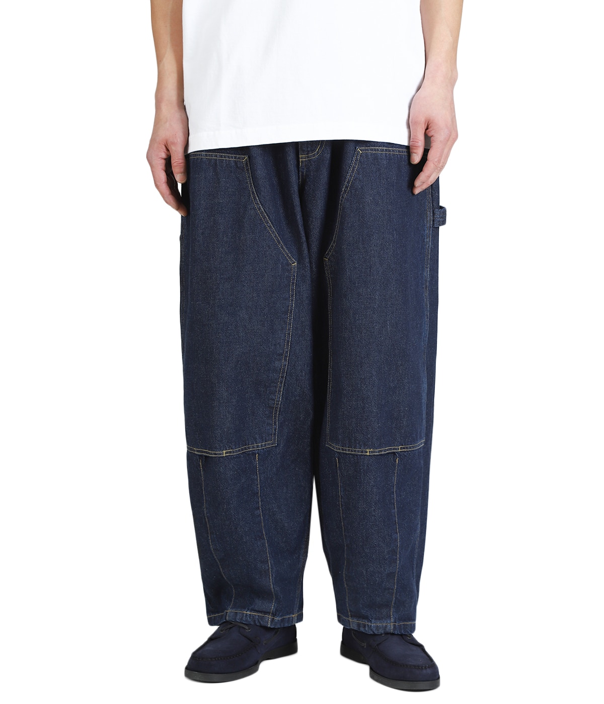 model(175cm / 60kg)B85 W75 H92 着用サイズ：M(46)