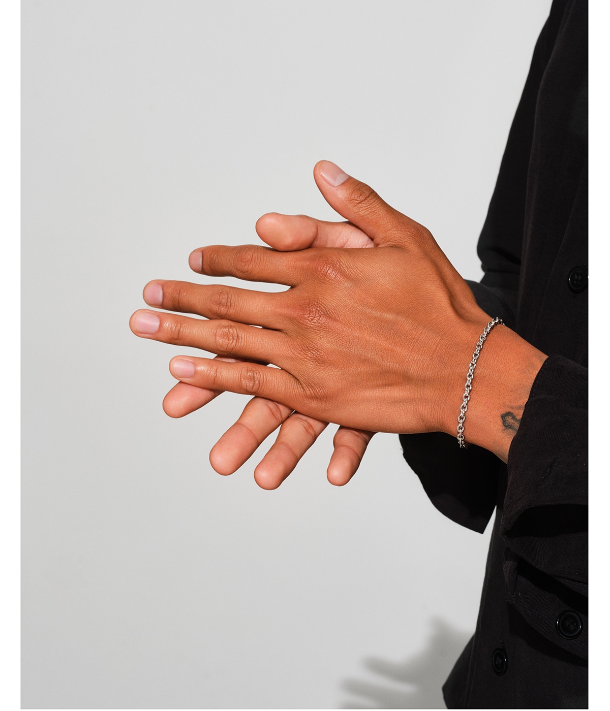 国内在庫・即納可能TOMWOOD Ada Bracelet Slim Ada Bracelet Slim - Tom Wood Project Official Online Store