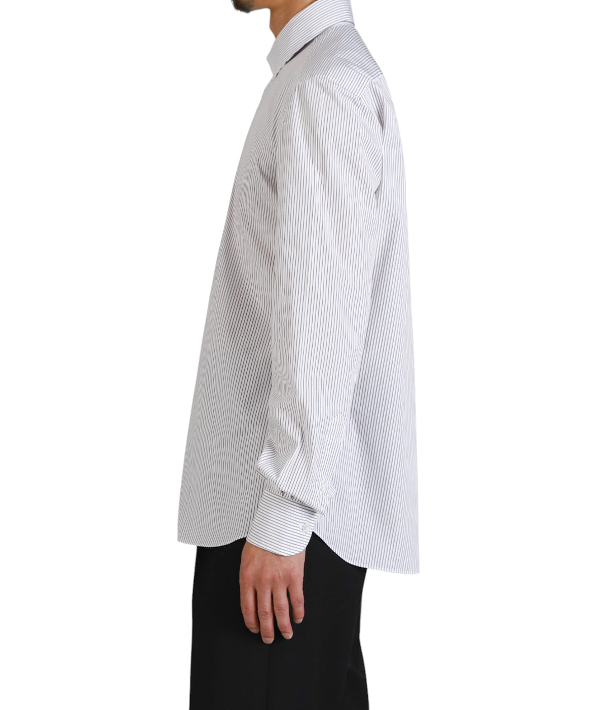 model（175cm / 60kg）B85 W75 H92 着用サイズ：38