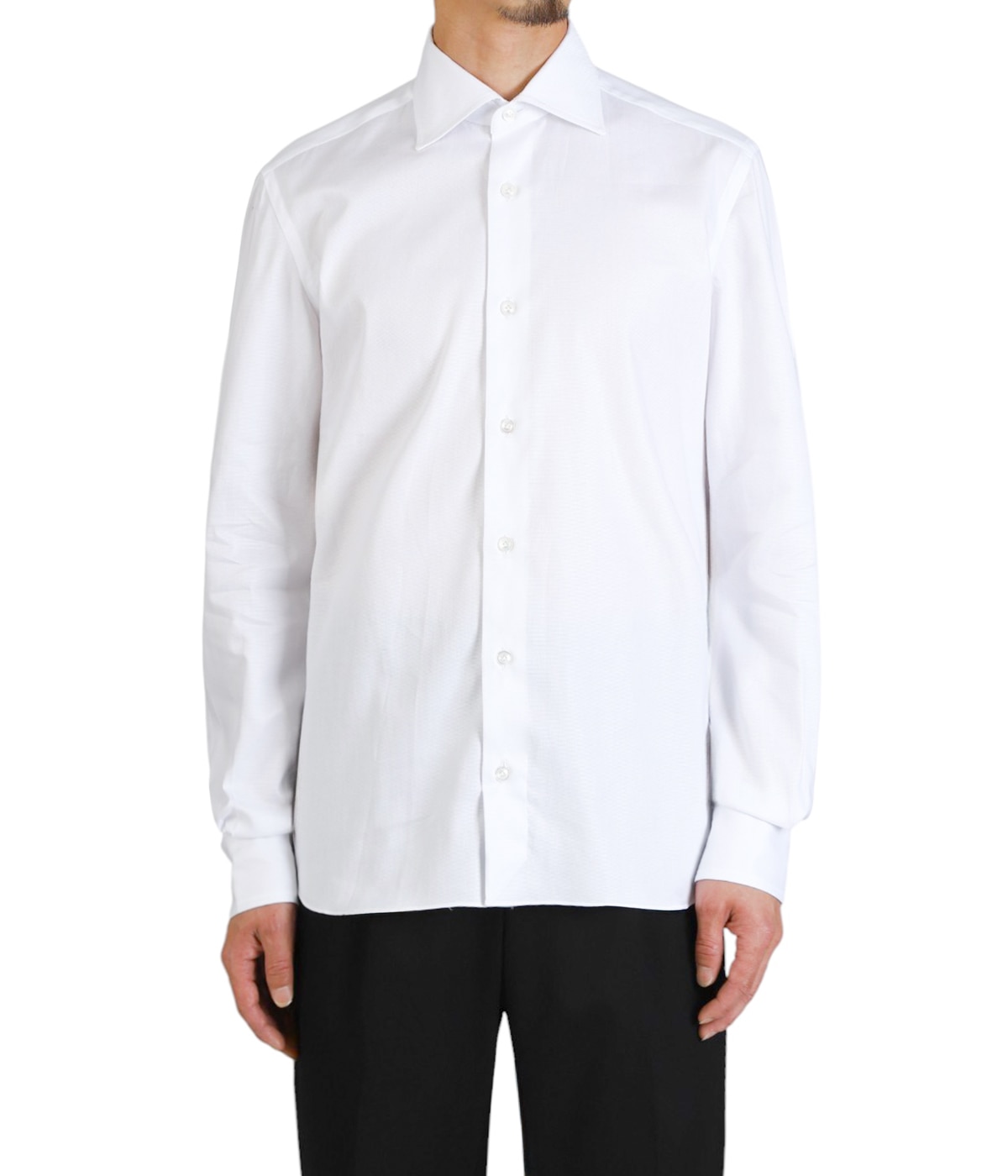 model（175cm / 60kg）B85 W75 H92 着用サイズ：38