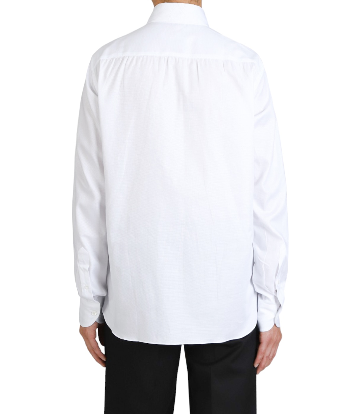 model（175cm / 60kg）B85 W75 H92 着用サイズ：38