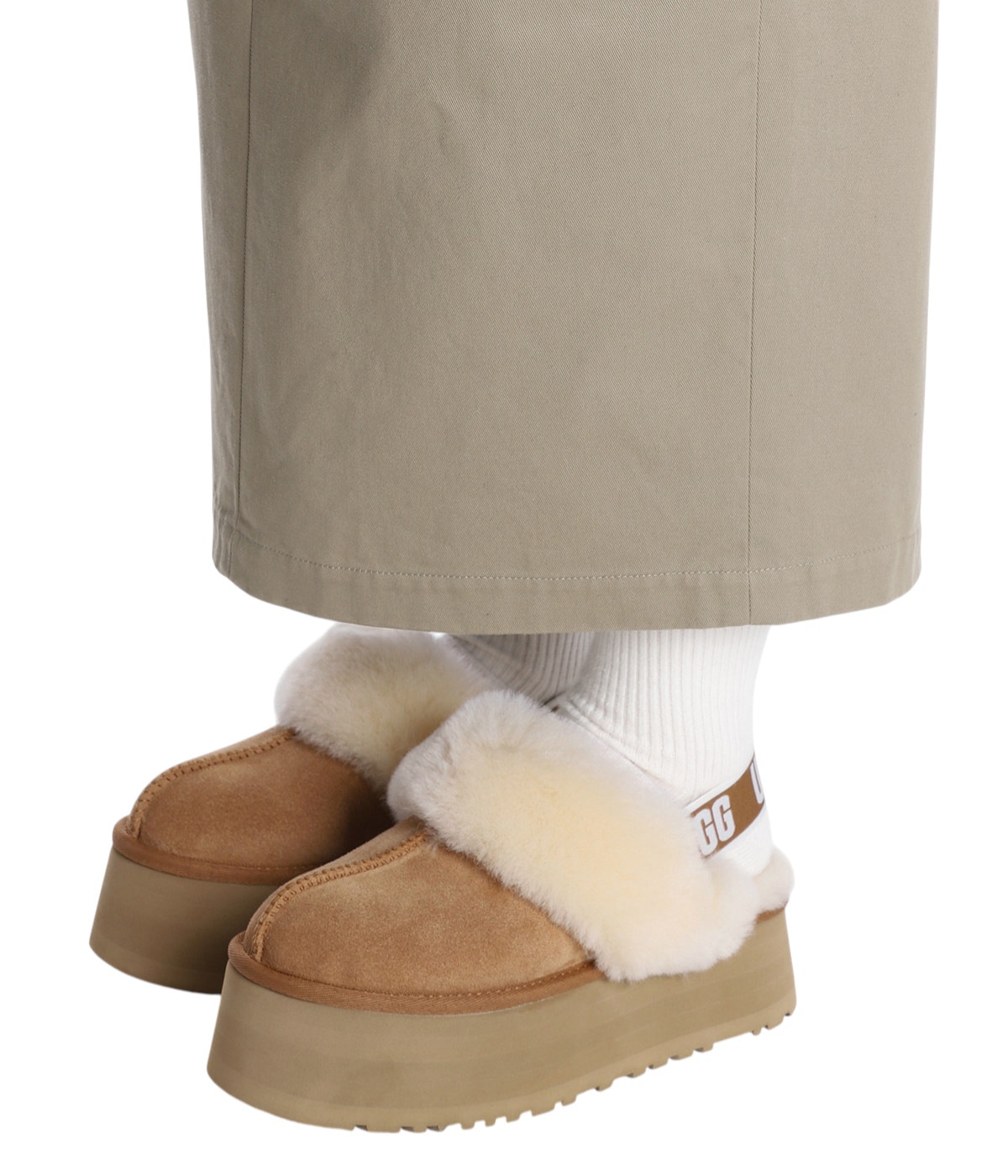 UGG アグ　Fuzzette レディースサンダル25㎝ レディース】W FUNKETTE | UGG(アグ) / シューズ スリッポン