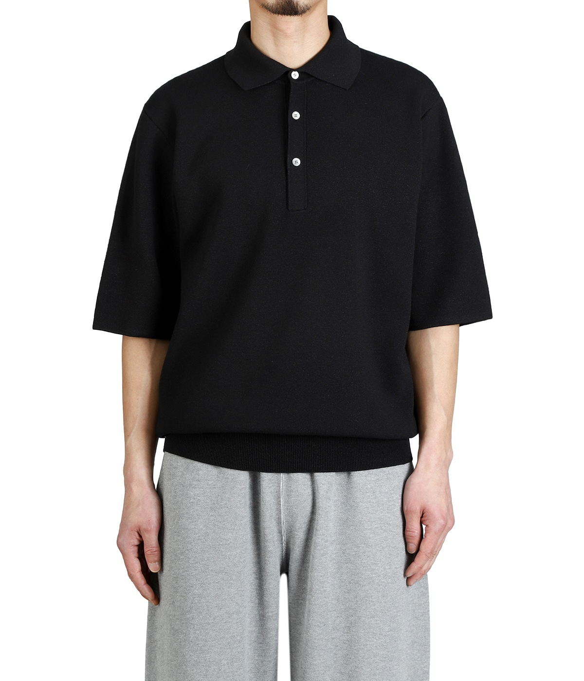 model(175cm / 60kg)B85 W75 H92 着用サイズ：M