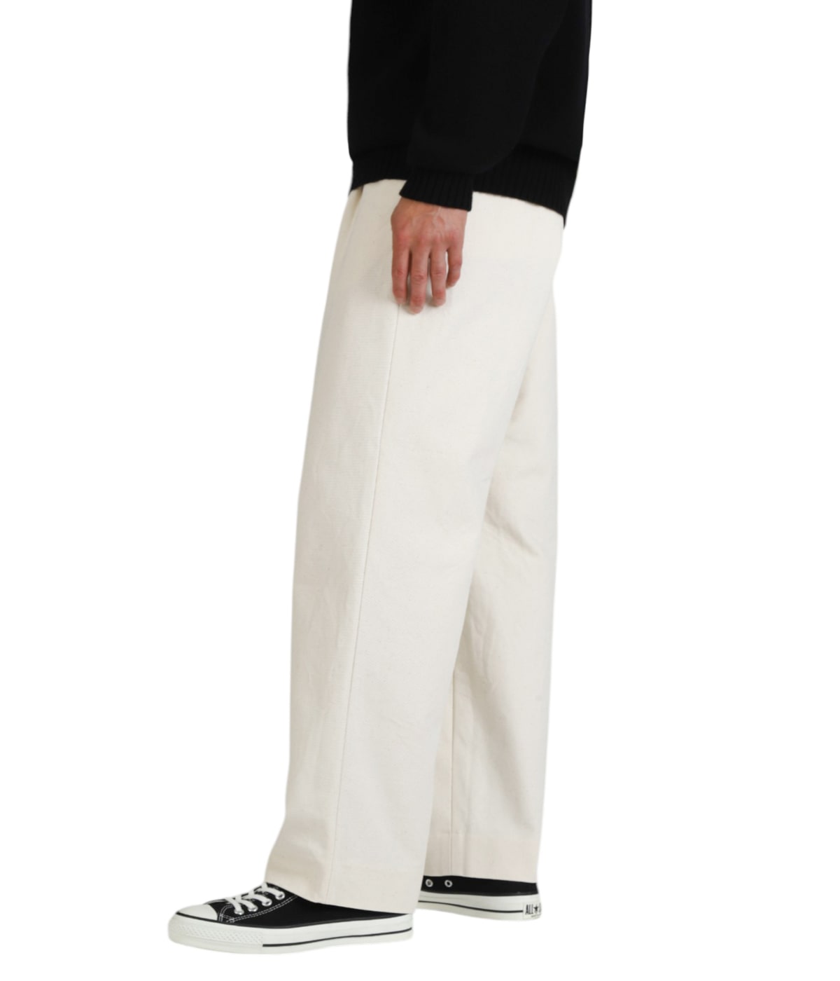 model(175cm / 60kg)B85 W75 H92 着用サイズ：30inch