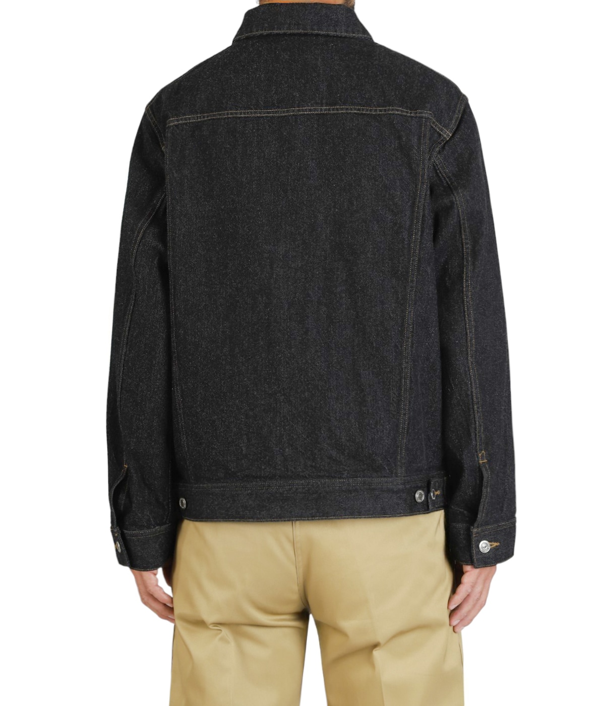 model（184cm / 63kg）B85 W80 H102 着用サイズ：EXTRA LARGE