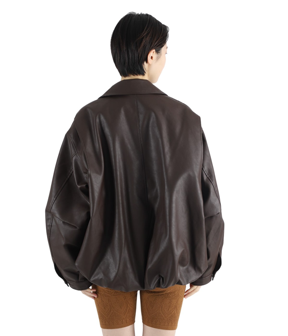 model（166cm） 着用サイズ：1