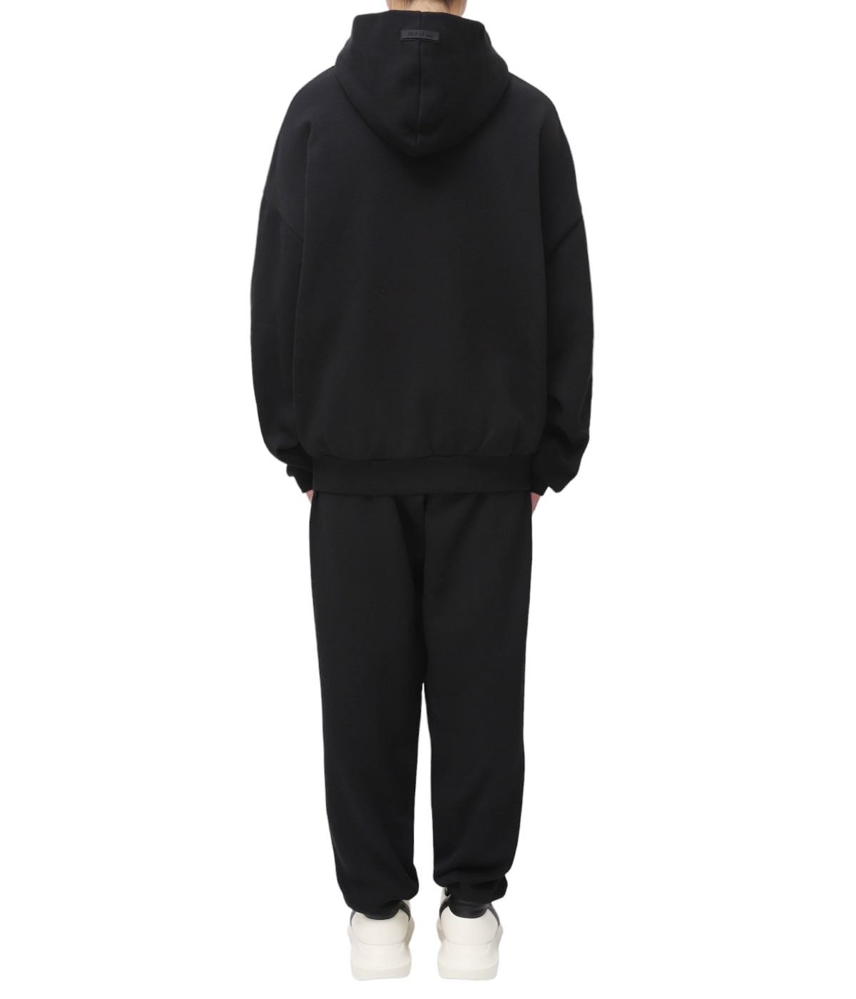 FEAR OF GOD ★【ESSENTIALS】クラシックなスタイルが魅力の一着 fear-of-god-essentials-2022-