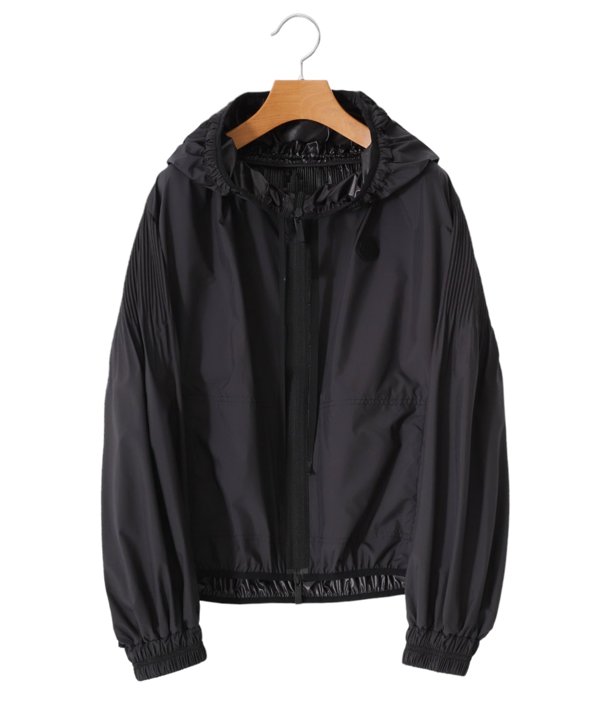新品 MONCLER AUXONNE オーソンヌ ピンクフードジャケットサイズ1 新品 MONCLER AUXONNE オーソンヌ ピンクフードジャケットサイズ