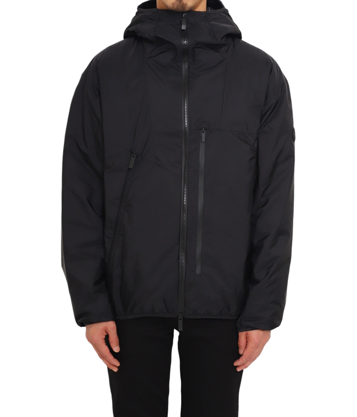 model（175cm / 60kg）B85 W75 H92 着用サイズ：1