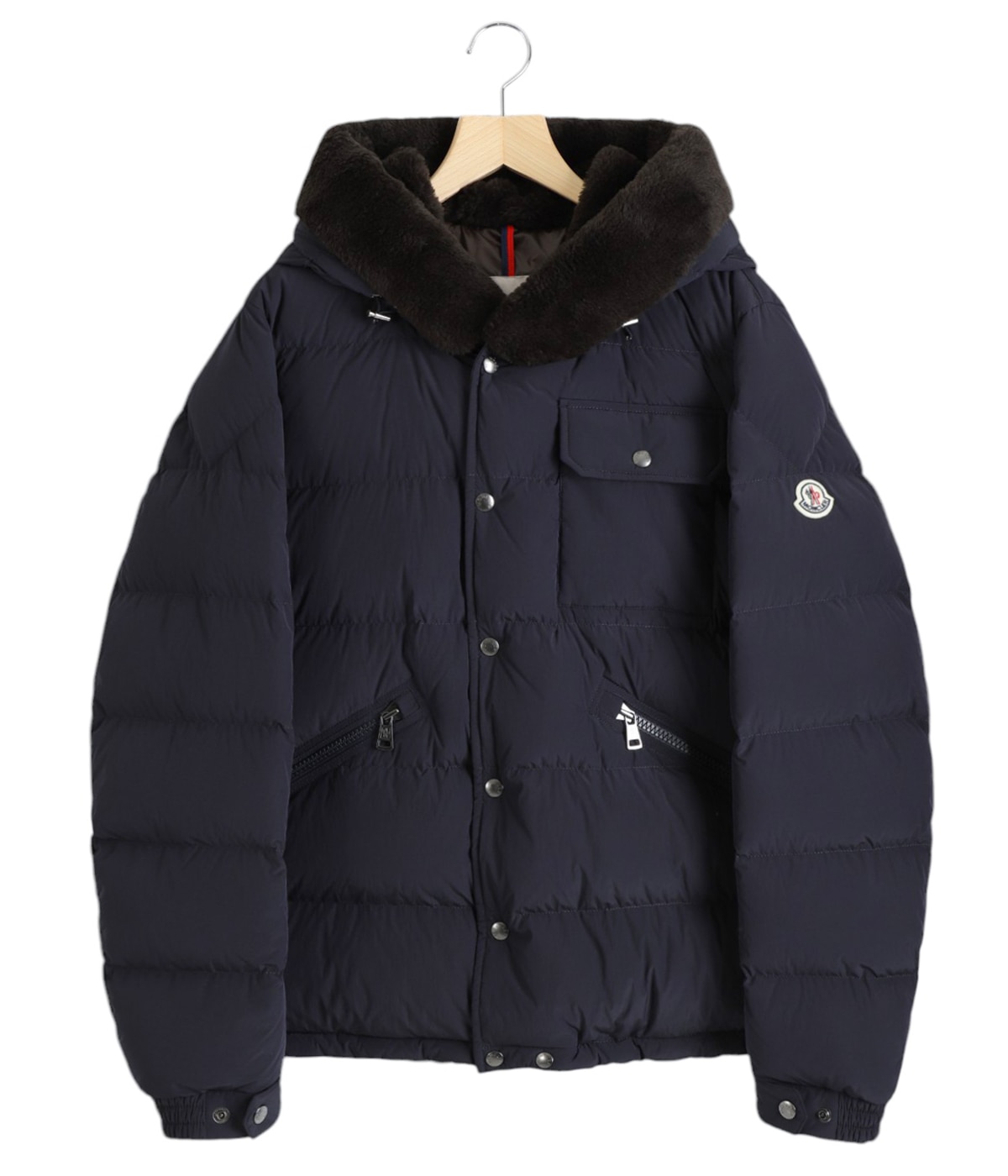 お買い得。売り切り価格^_^ 美品正規品モンクレール　セットアップ3a正規品 MONCLER モンクレール】正規販売店 ダウン | すべての商品