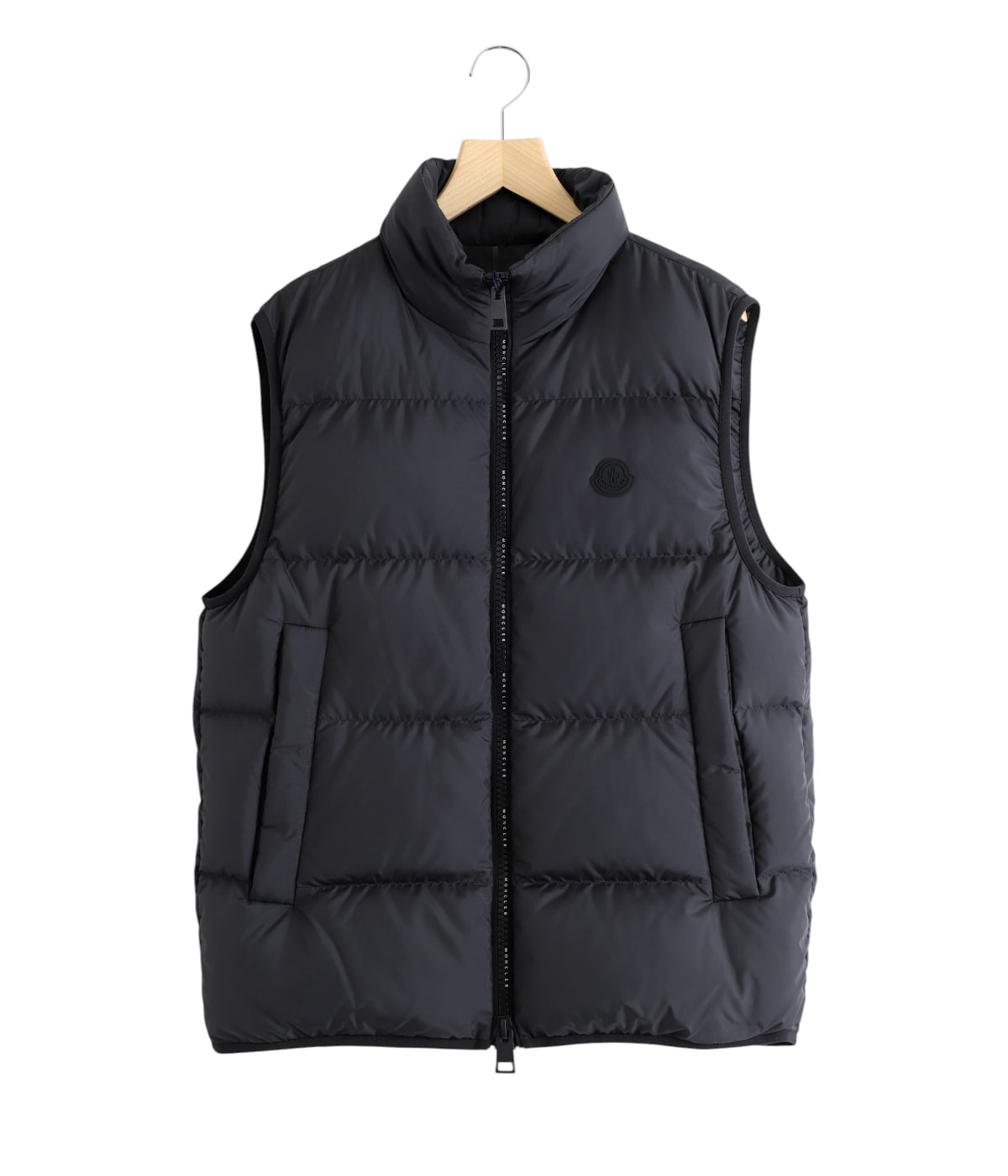 モンクレール　ベスト　ラベラス　1 モンクレール MONCLER MONCLER ダウンベスト CONTRIN 1A00076
