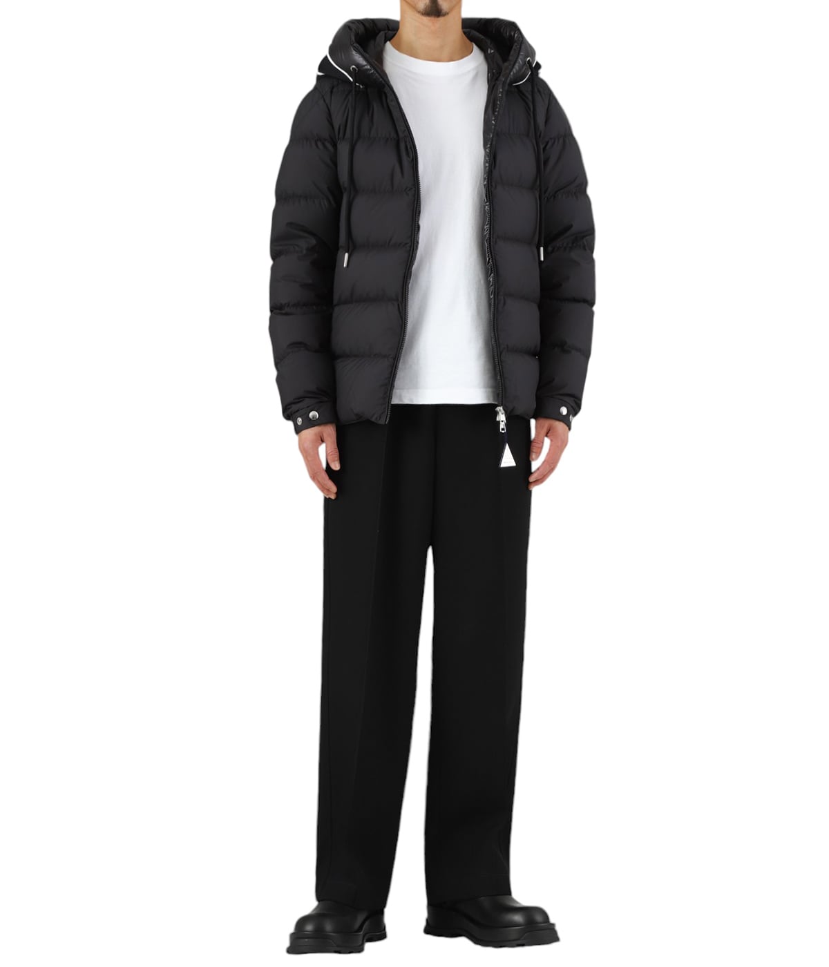 model(175cm / 60kg)B85 W75 H92 着用サイズ：2