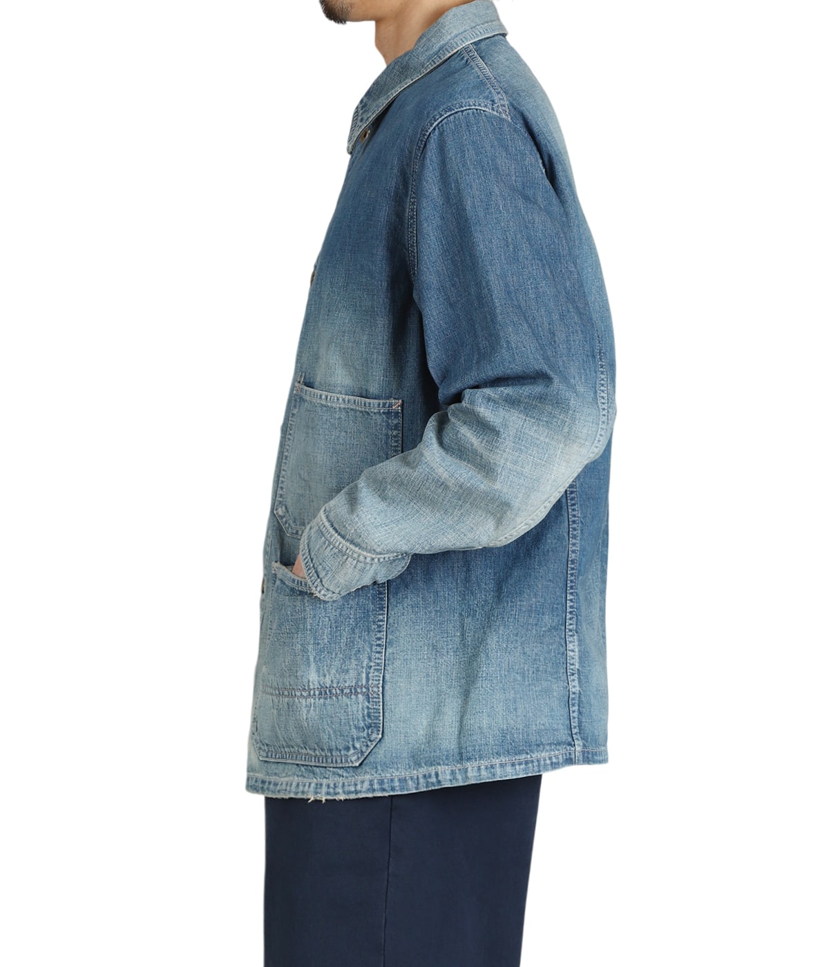 model（175cm / 60kg）B85 W75 H92 着用サイズ：42