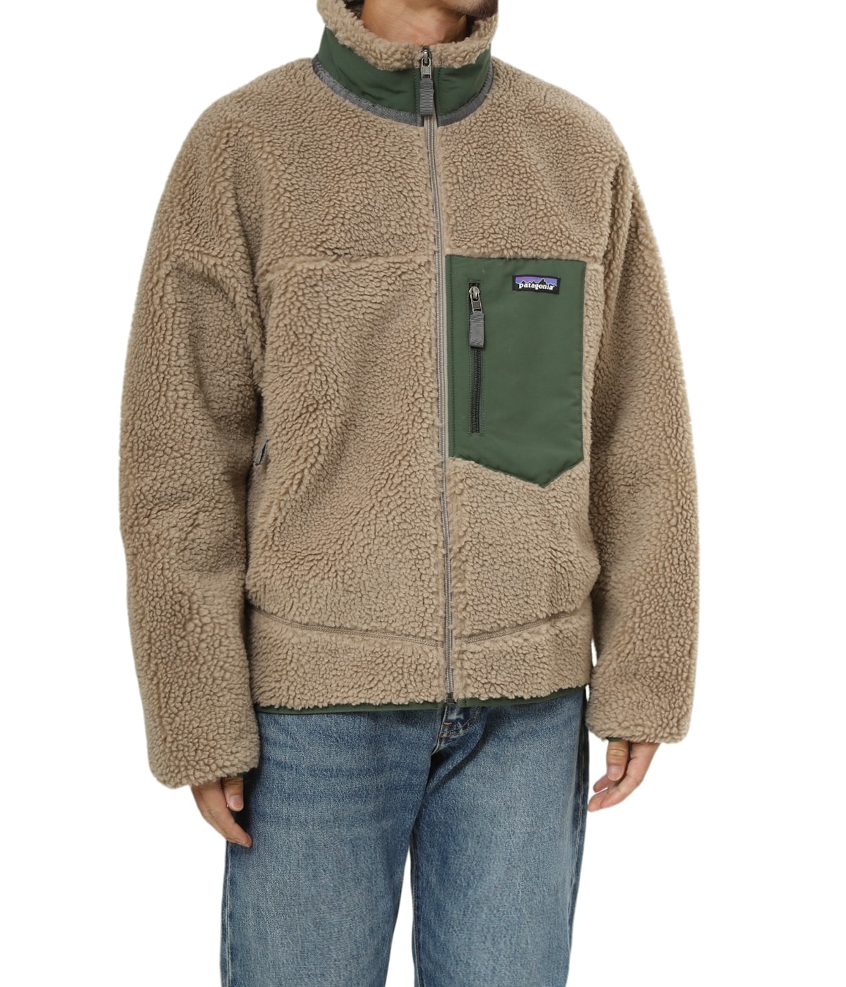 model（175cm / 60kg）B85 W75 H92 着用サイズ：M