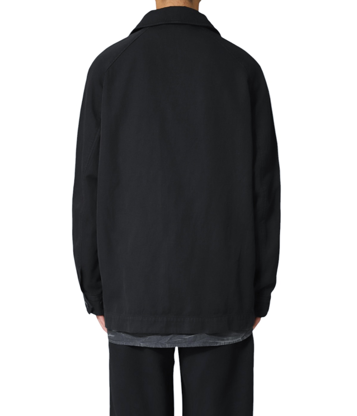 model（175cm / 60kg）B85 W75 H92 着用サイズ：M