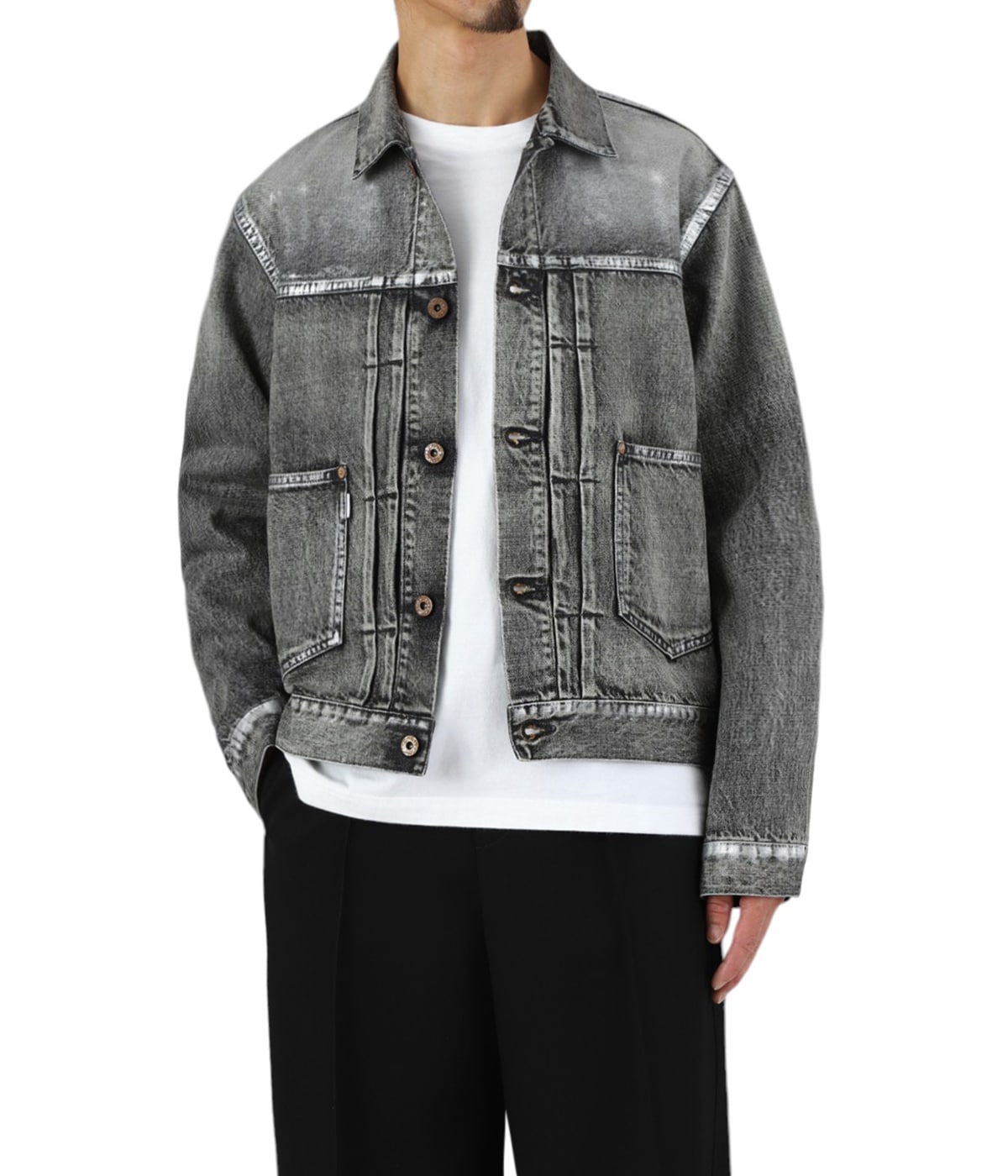 model（175cm / 60kg）B85 W75 H92 着用サイズ：2