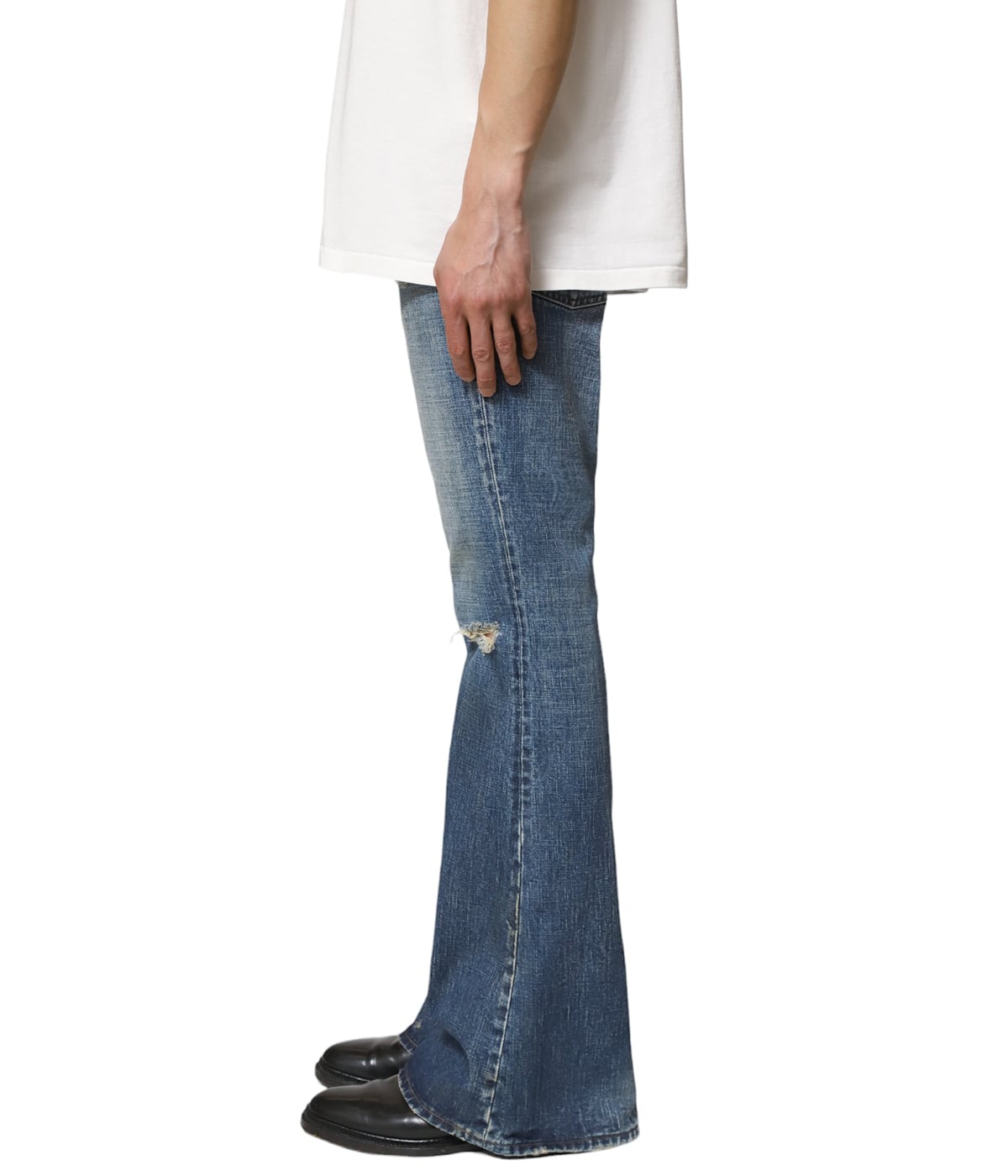 model(175cm / 60kg)B85 W75 H92 着用サイズ：32