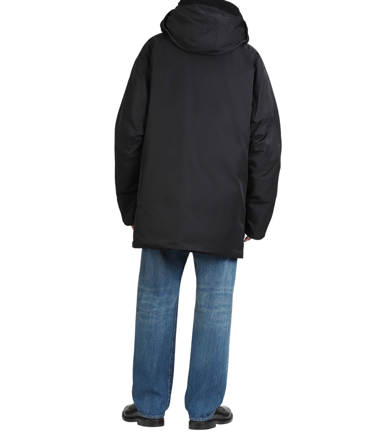 model(175cm / 60kg)B85 W75 H92 着用サイズ：2