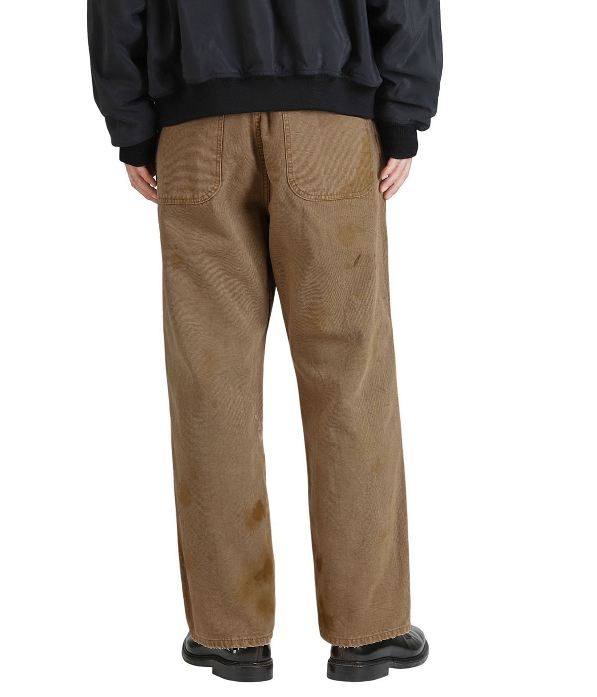 model（184cm / 63kg）B85 W80 H102 着用サイズ：3