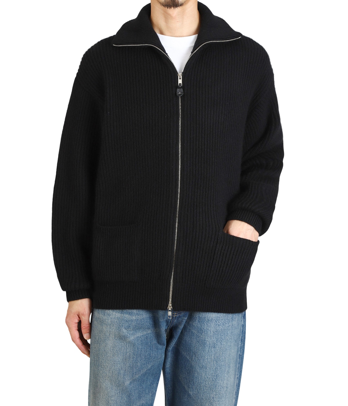 model(175cm / 60kg)B85 W75 H92 着用サイズ：2