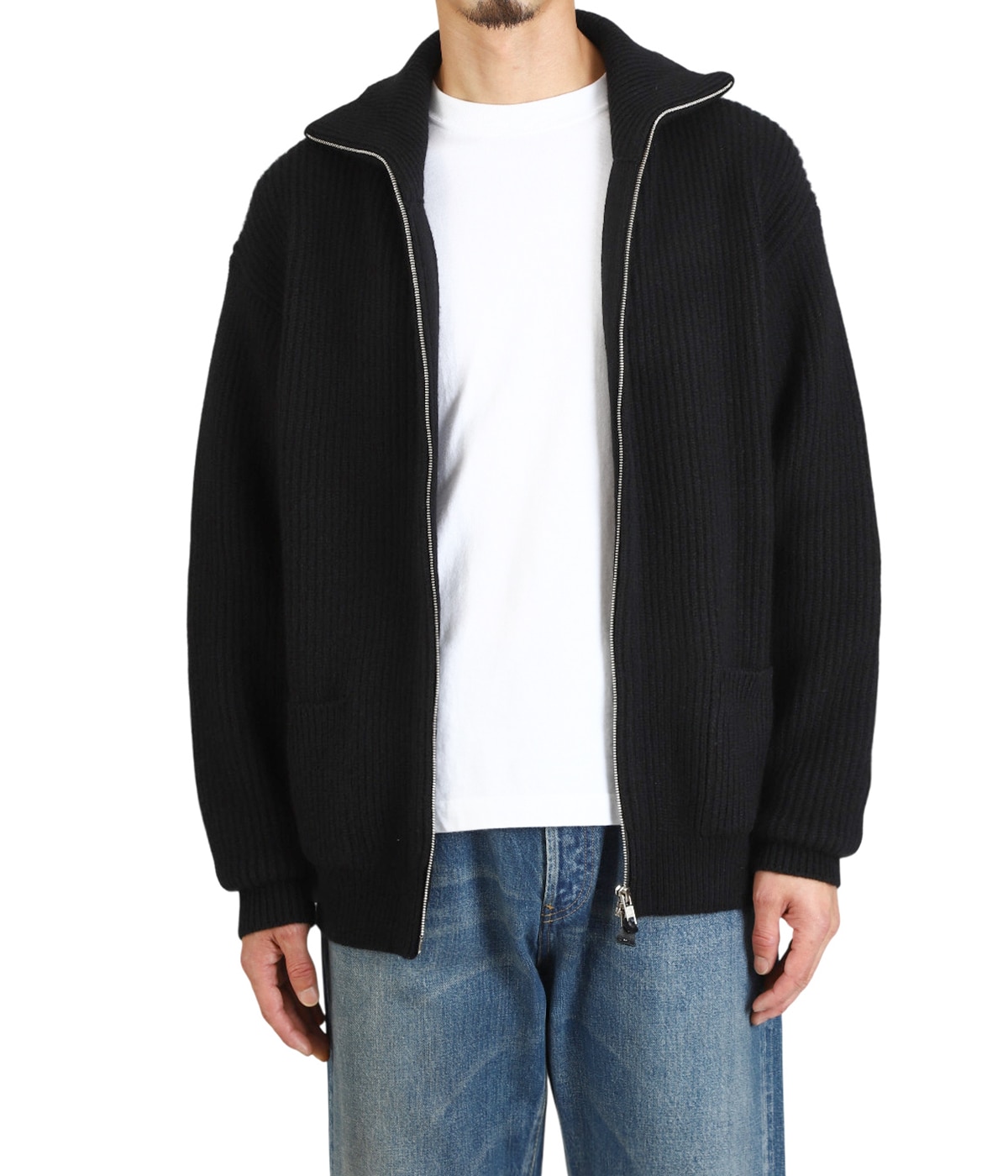 model(175cm / 60kg)B85 W75 H92 着用サイズ：2