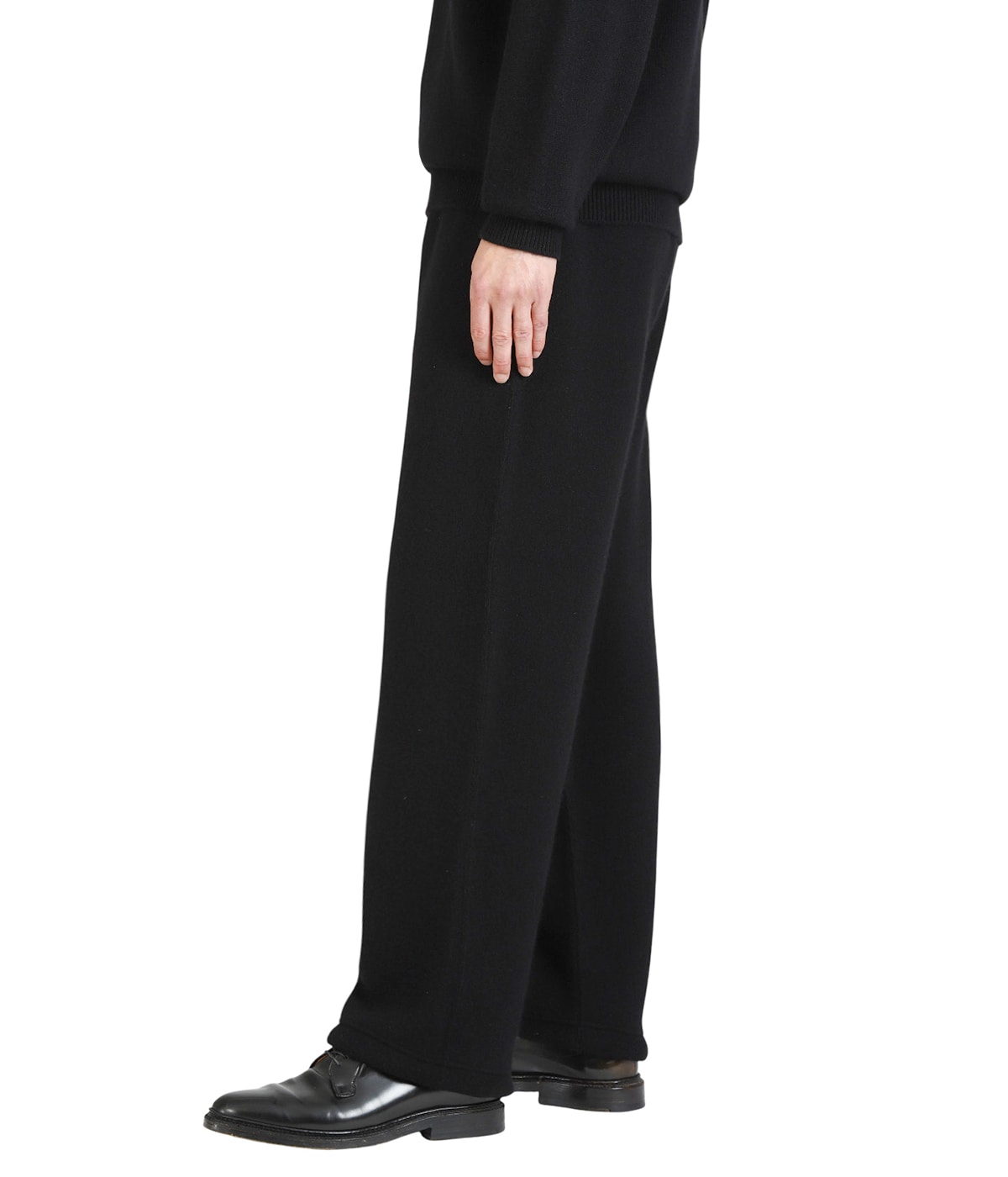 model(175cm / 60kg)B85 W75 H92 着用サイズ：2