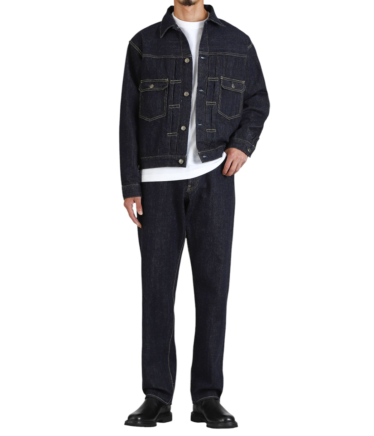 TOPS：R.Denim RF-GJKT OWS を着用