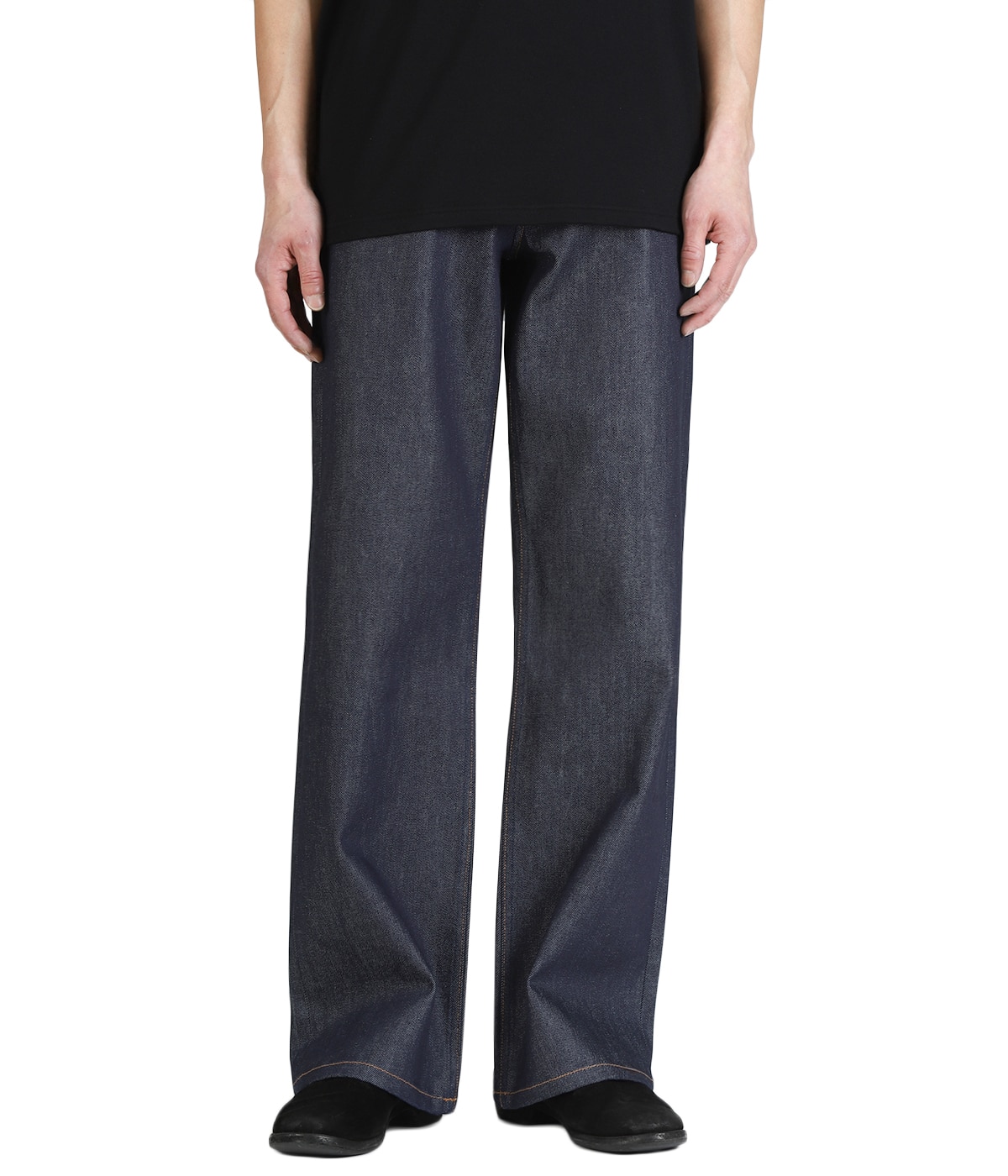 model（175cm / 60kg）B85 W75 H92 着用サイズ：29