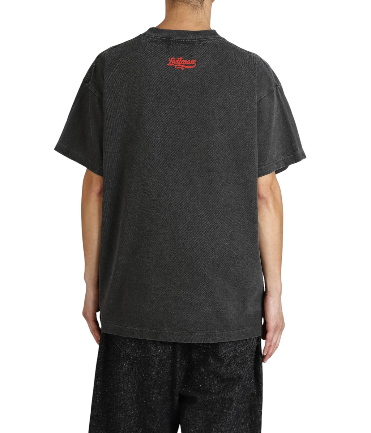 model（175cm / 60kg）B85 W75 H92 着用サイズ：L