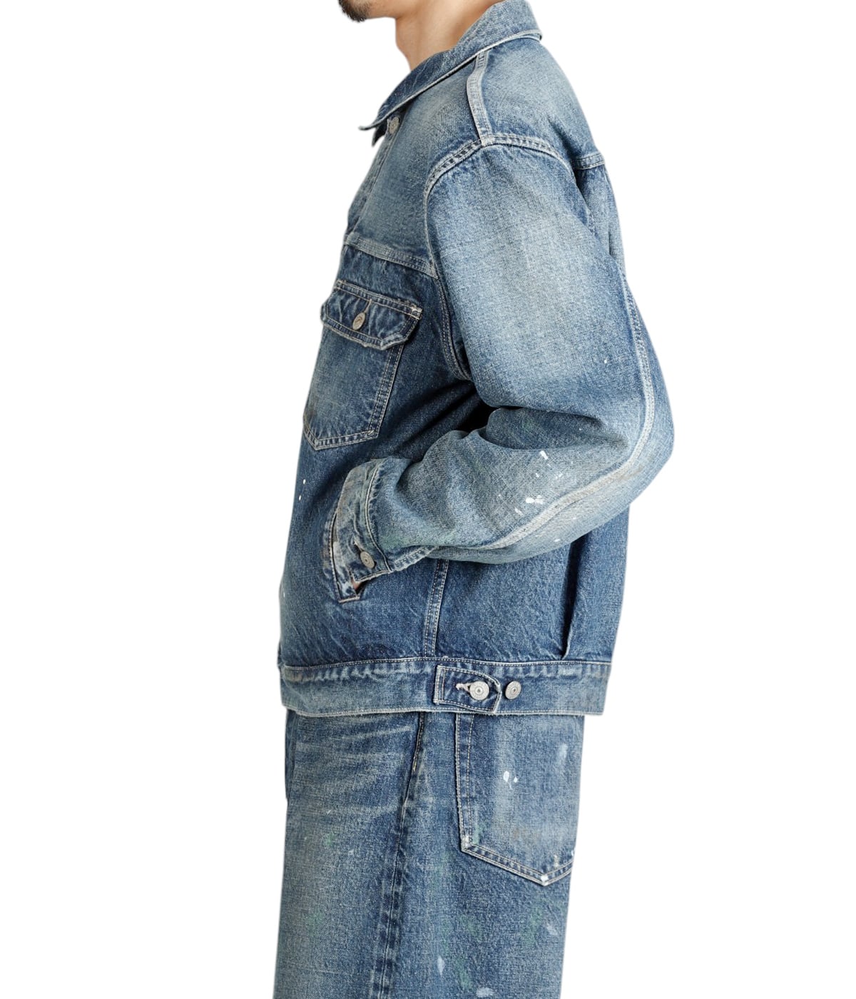 model（175cm / 60kg）B85 W75 H92 着用サイズ：M