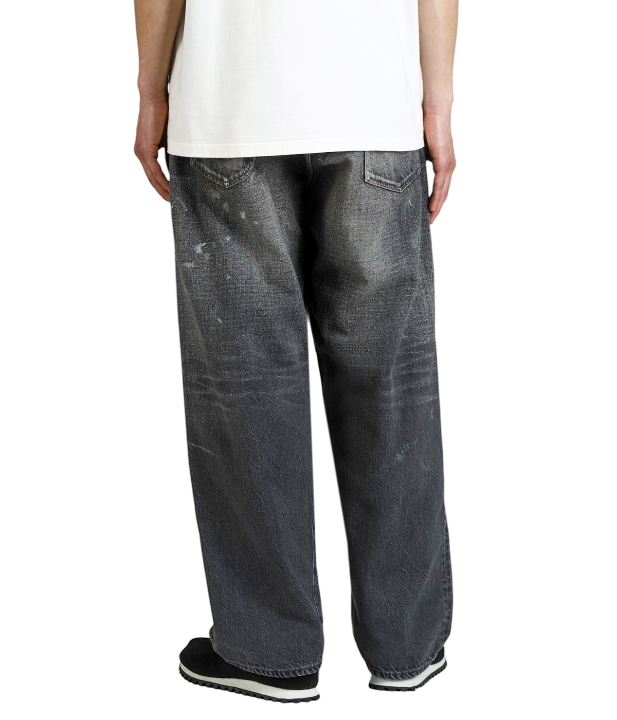 model（175cm / 60kg）B85 W75 H92 着用サイズ：M