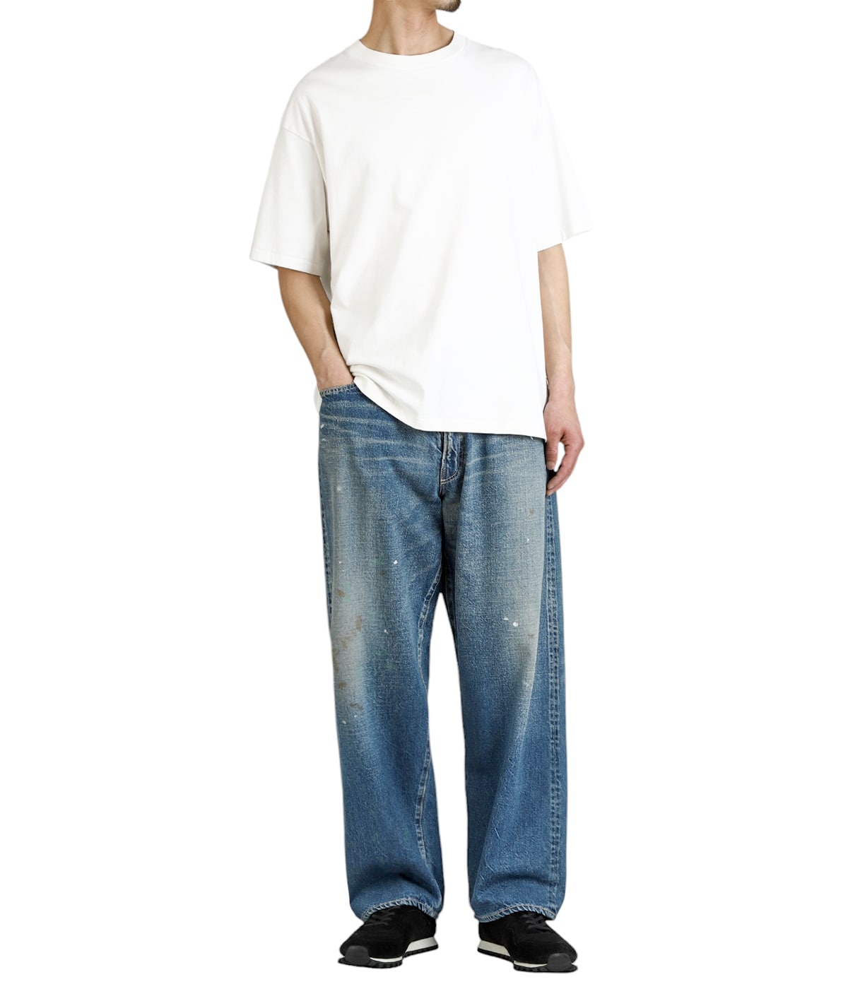 model（175cm / 60kg）B85 W75 H92 着用サイズ：M