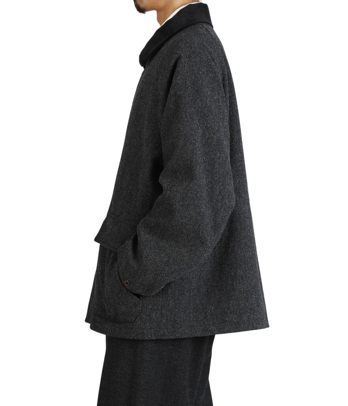 model(175cm / 60kg)B85 W75 H92 着用サイズ：46