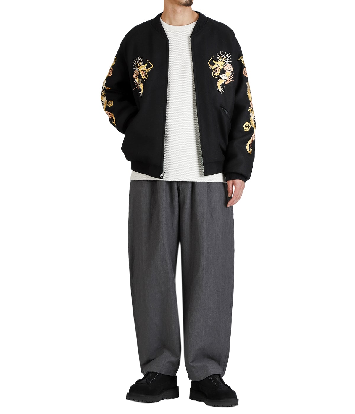 model（175cm / 60kg）B85 W75 H92 着用サイズ：M