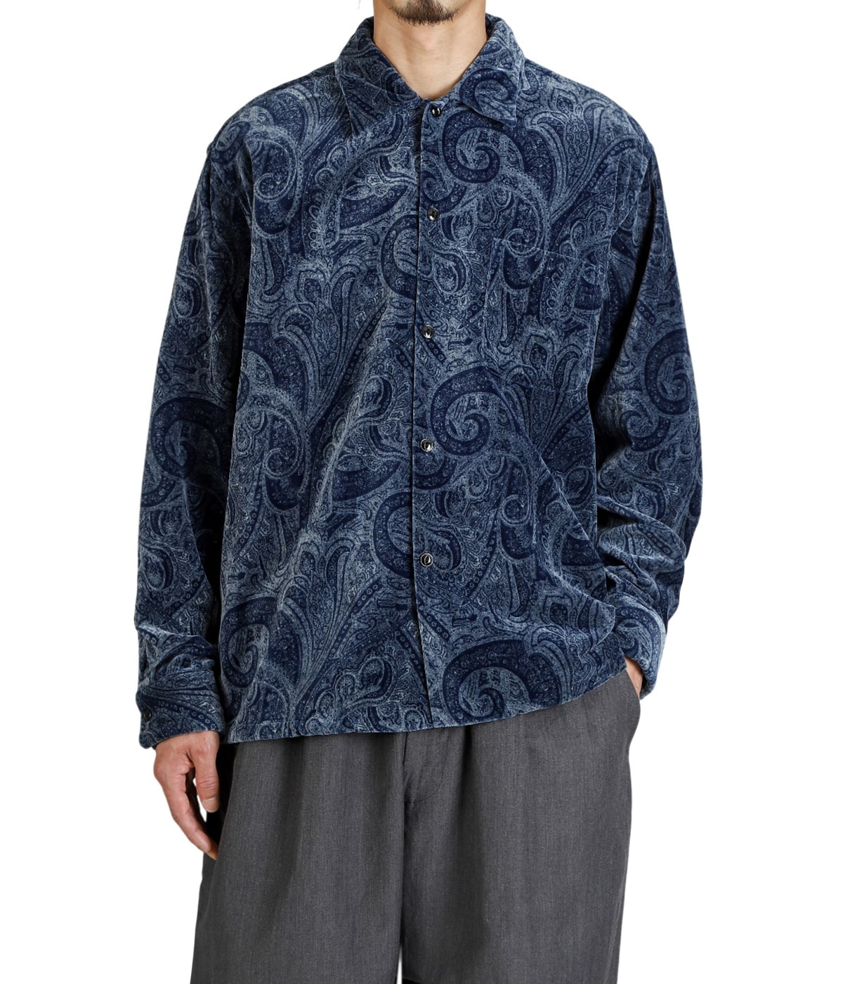 model（175cm / 60kg）B85 W75 H92 着用サイズ：M