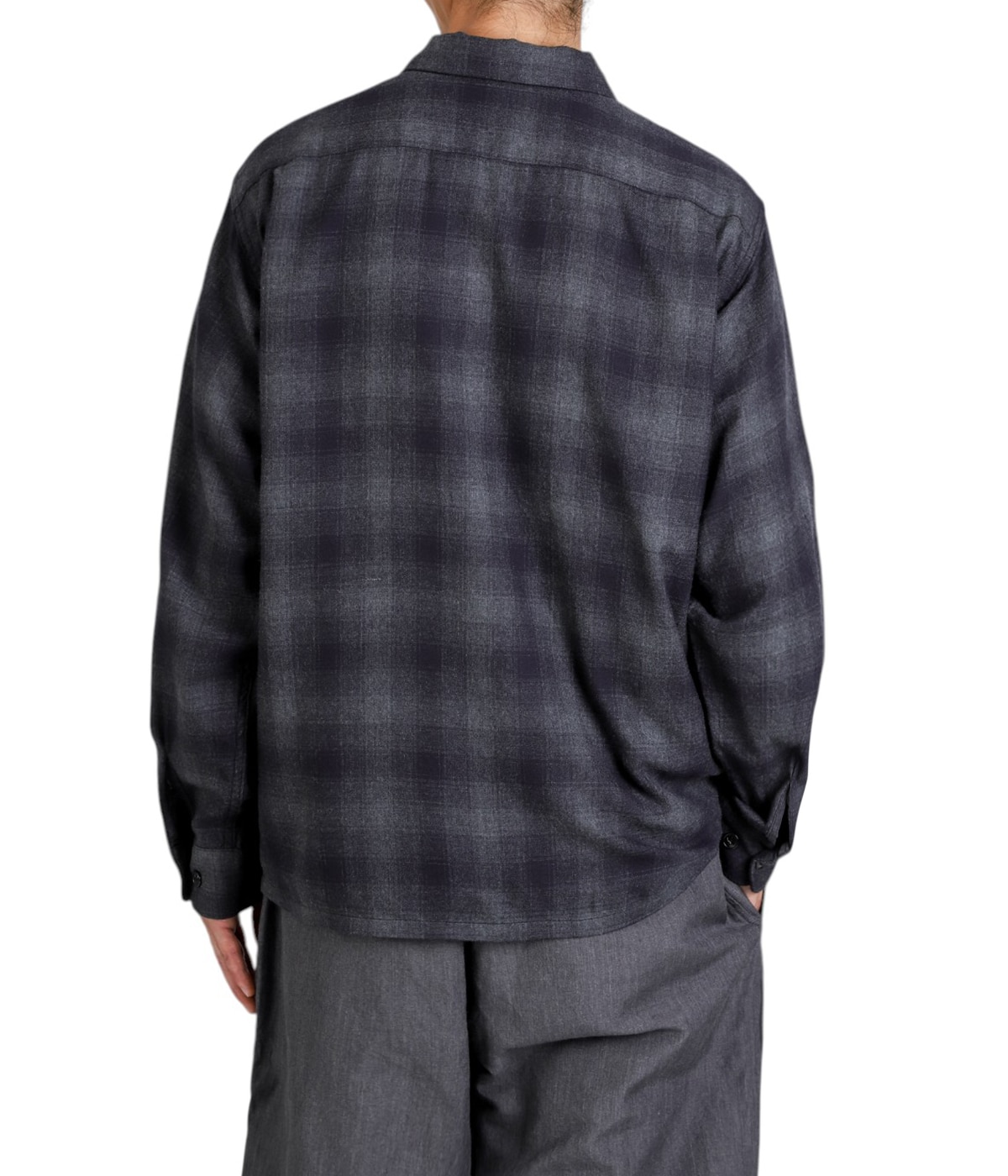 model(175cm / 60kg)B85 W75 H92 着用サイズ：M