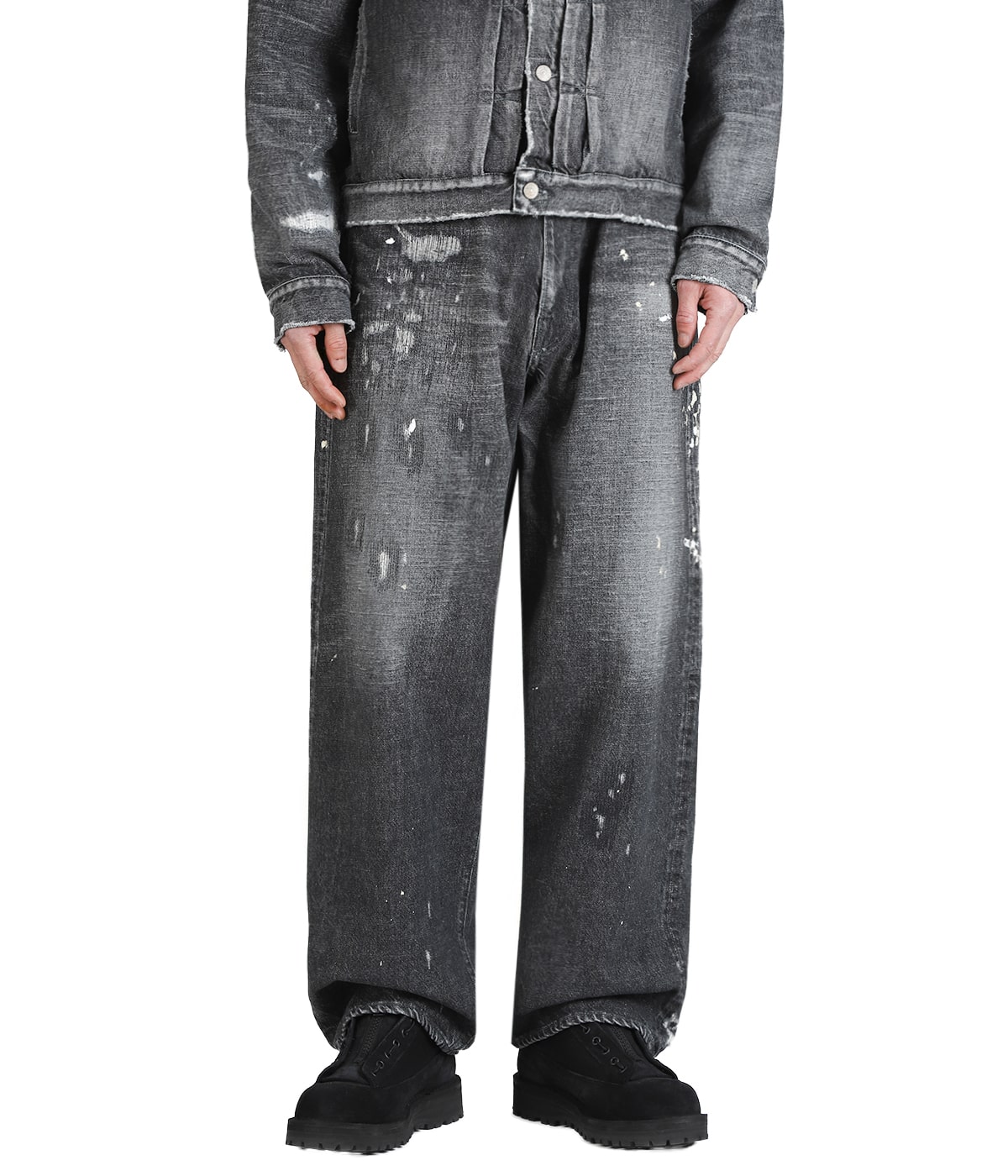 model（175cm / 60kg）B85 W75 H92 着用サイズ：M