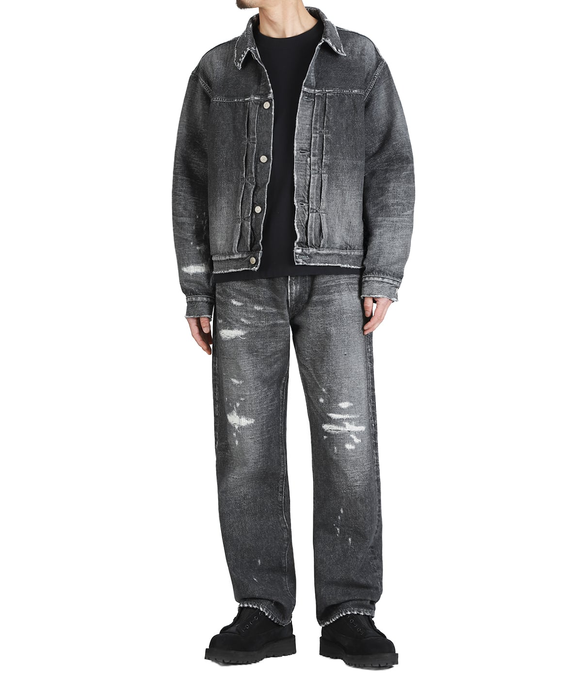 TOPS : RECYCLED WASTE SUVIN COTTON YARN 14oz DENIM JACKET VINTAGE WASHED を着用