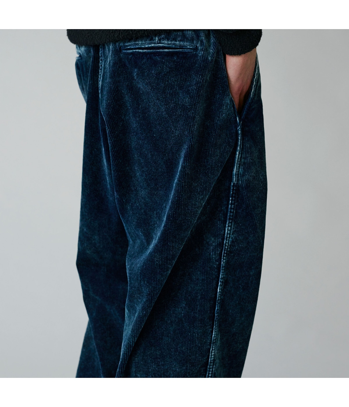 9W INDIGO CORDUROY TROUSERS | GOLD(ゴールド) / パンツ コーデュロイ