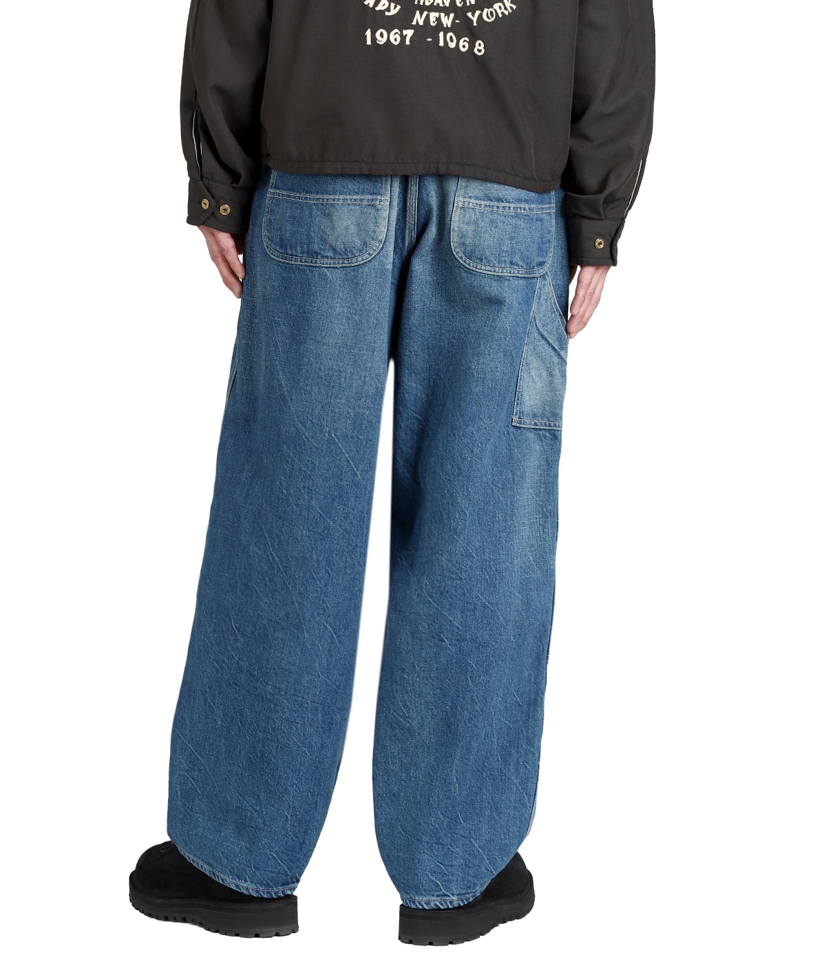 model（175cm / 60kg）B85 W75 H92 着用サイズ：M