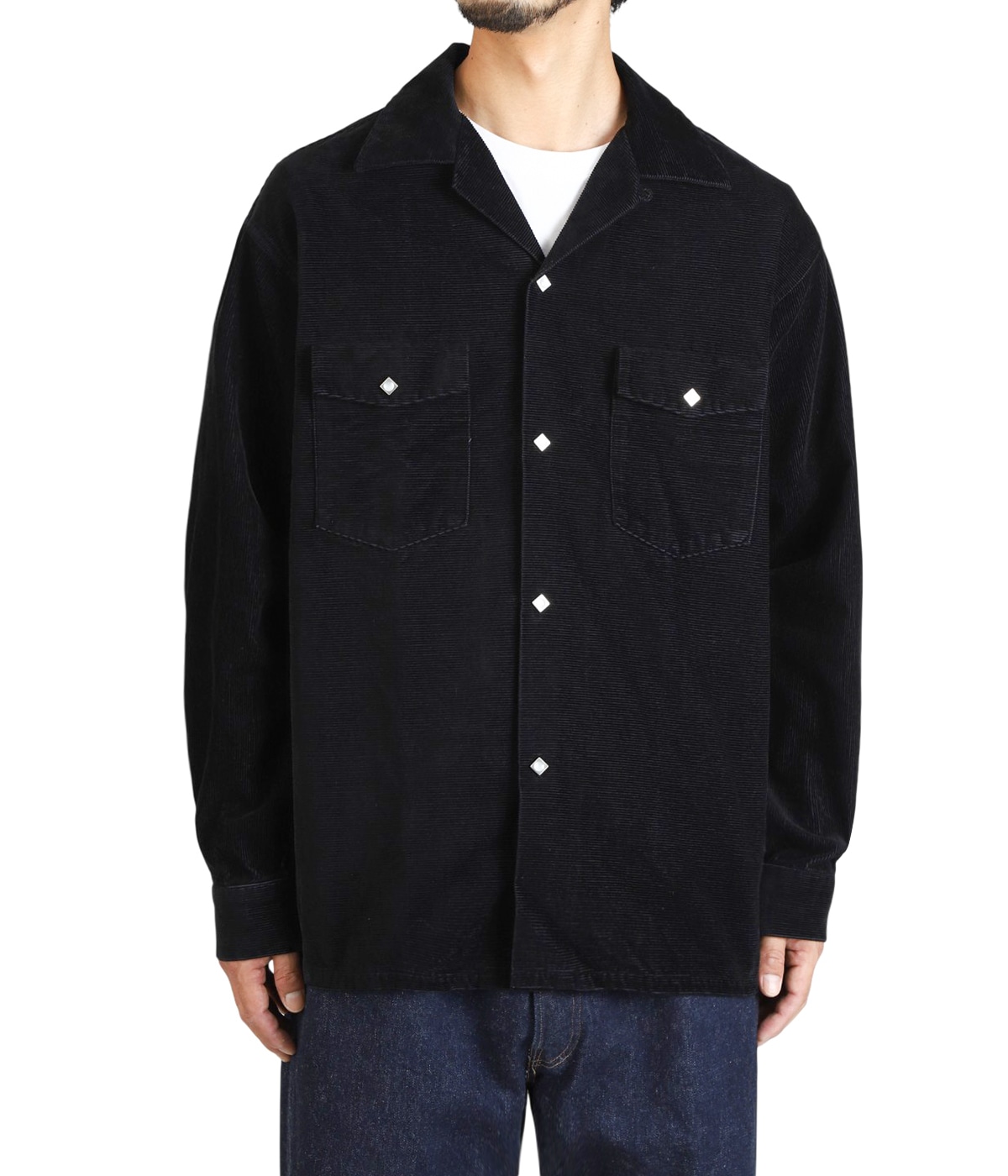 model（184cm / 63kg）B85 W80 H102 着用サイズ：L