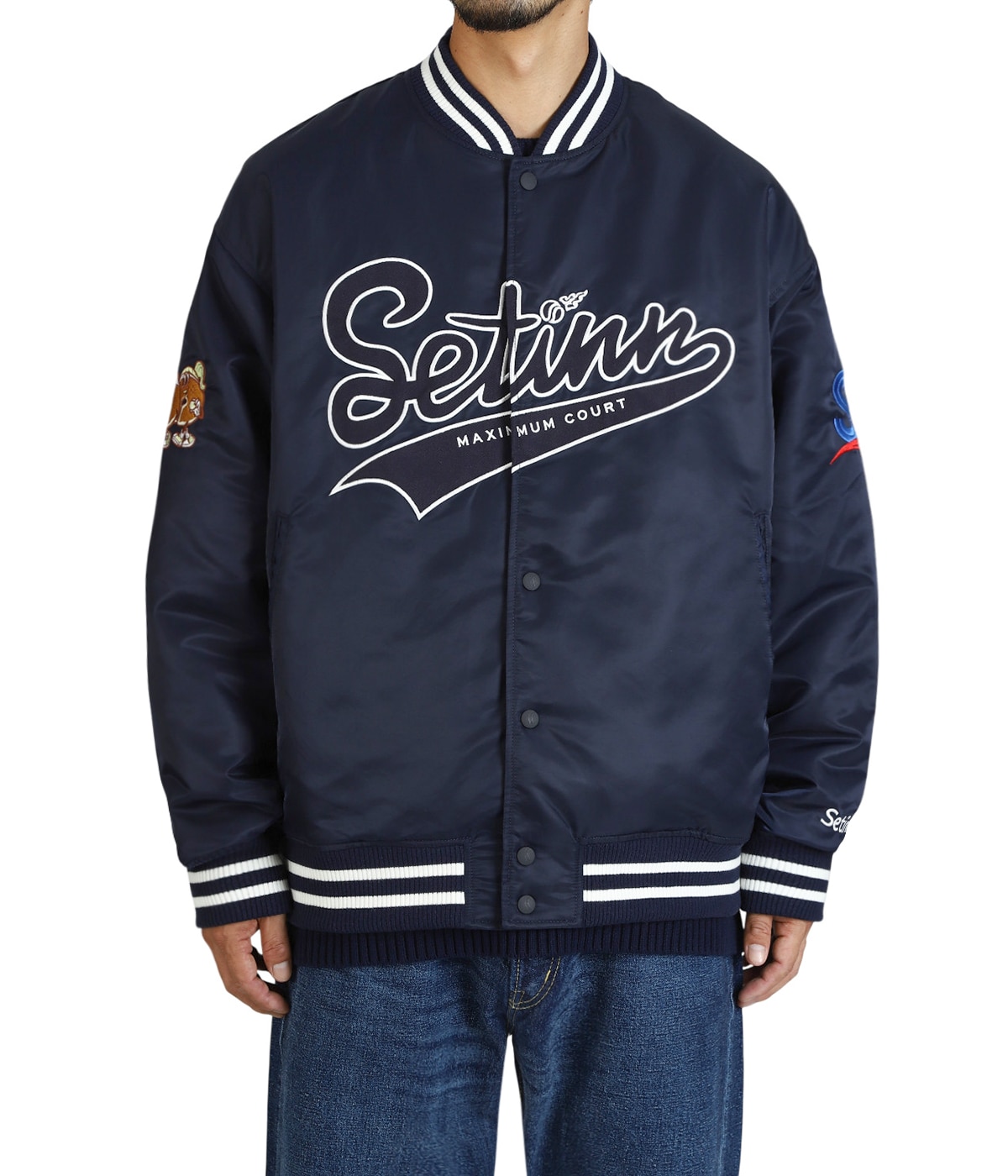 model（184cm / 63kg）B85 W80 H102 着用サイズ：L