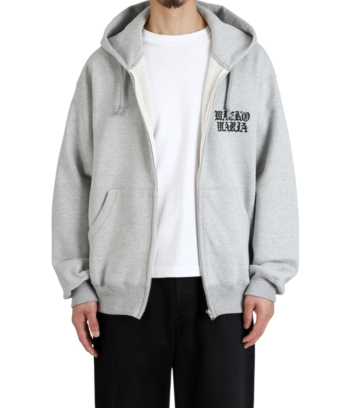 model(175cm / 60kg)B85 W75 H92 着用サイズ：M