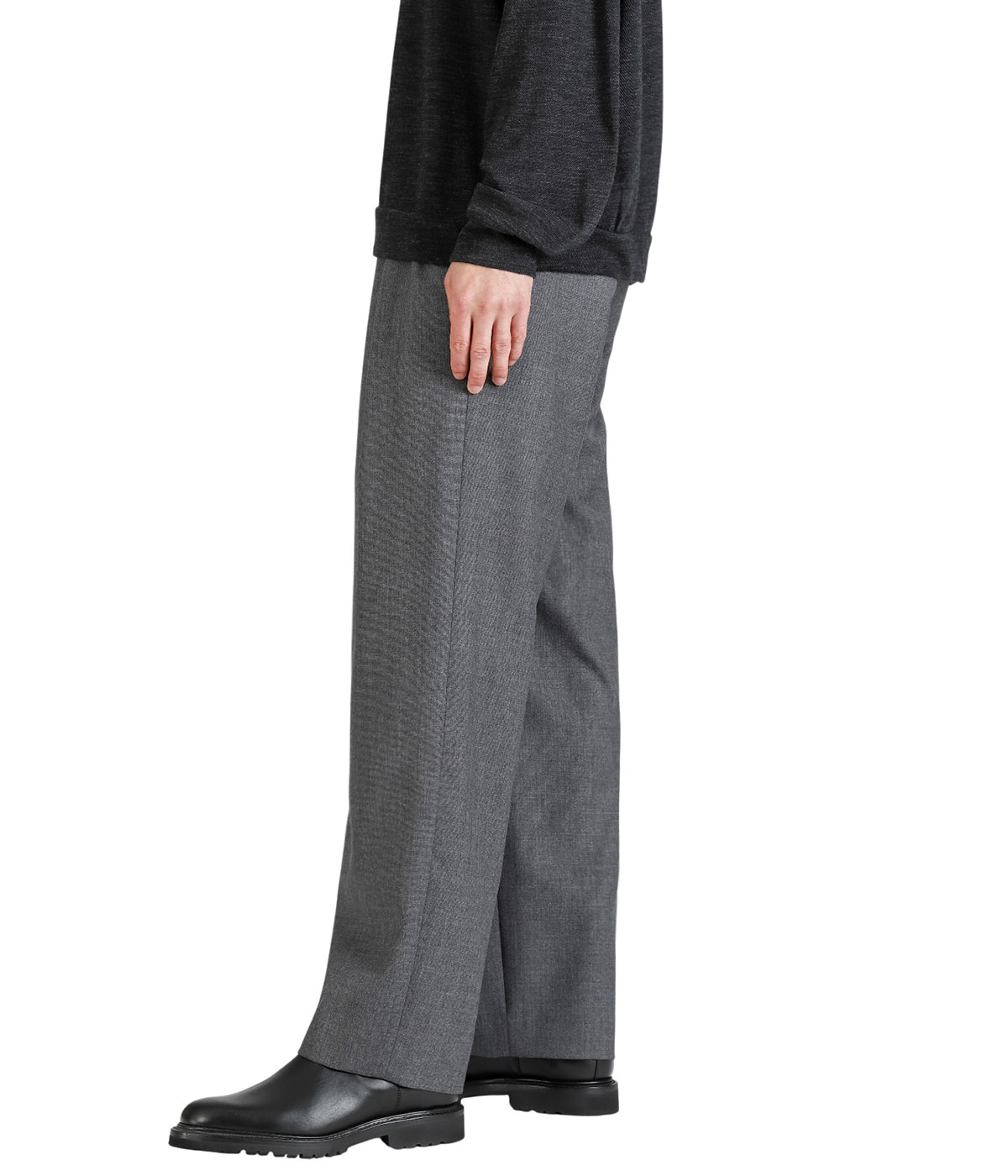 model（175cm / 60kg）B85 W75 H92 着用サイズ：2